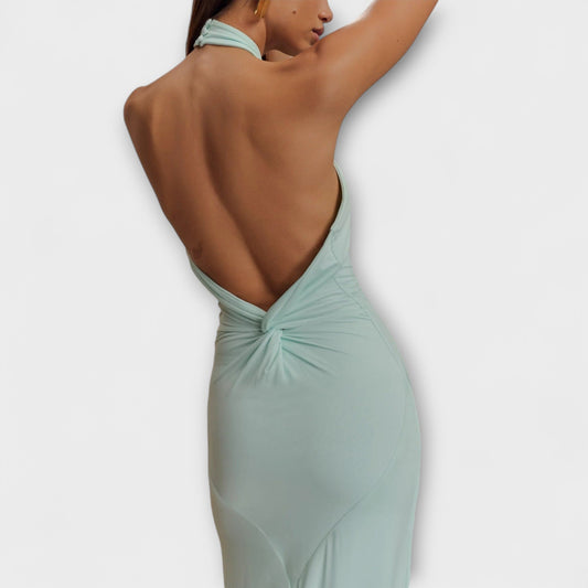 Cira Halter Maxi Kjole | Slinky Materiale, Elegant Draperet Design 1