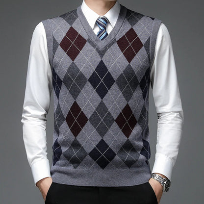 Arvid | Sleeveless knit vest with argyle pattern and V-neck