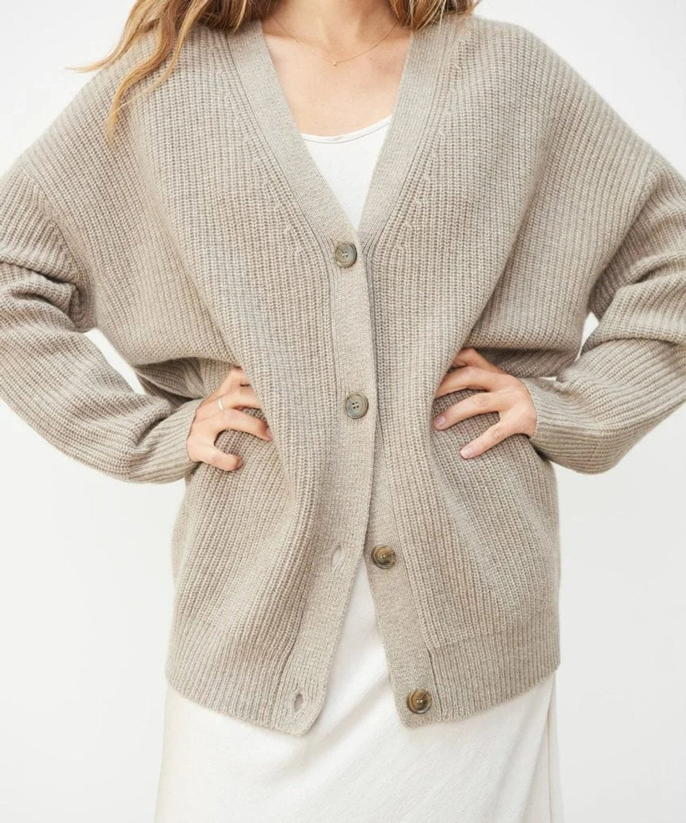 Astrid Cardigan Dame | 100% Kashmir, V-Hals, Klassisk Pasform 1