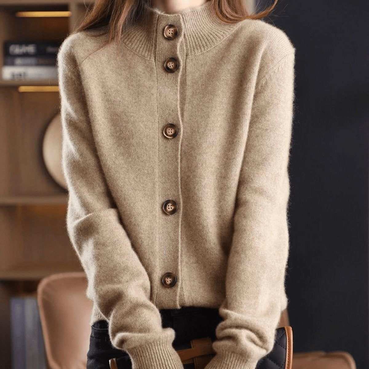 Astrid Cardigan Dame | Blød Cashmere, Klassisk Rund Hals 1