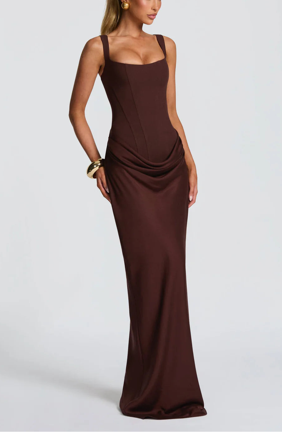 Bella Bodycon Midi Dress | Ærmeløs, Firkantet Halsudskæring 9