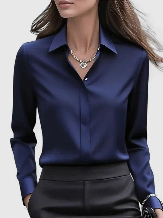 Elara Elegant Top | Skjult Knaplukning, Strukturkrave 0