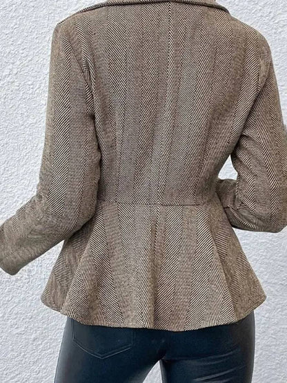 Gala Dame Blazer | Kort Chevron Peplum, Dobbeltradet Knaplukning 3