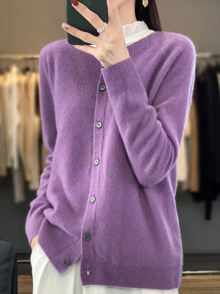 Helle Cardigan | Rund Hals, Tættsiddende Snit 4