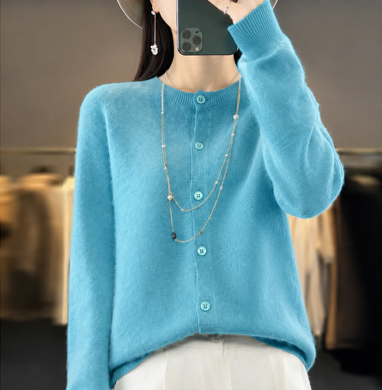 Helle Cardigan | Rund Hals, Tættsiddende Snit 5