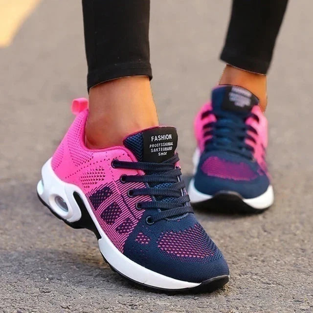 Molly | Sneakers with knitted upper and air cushion