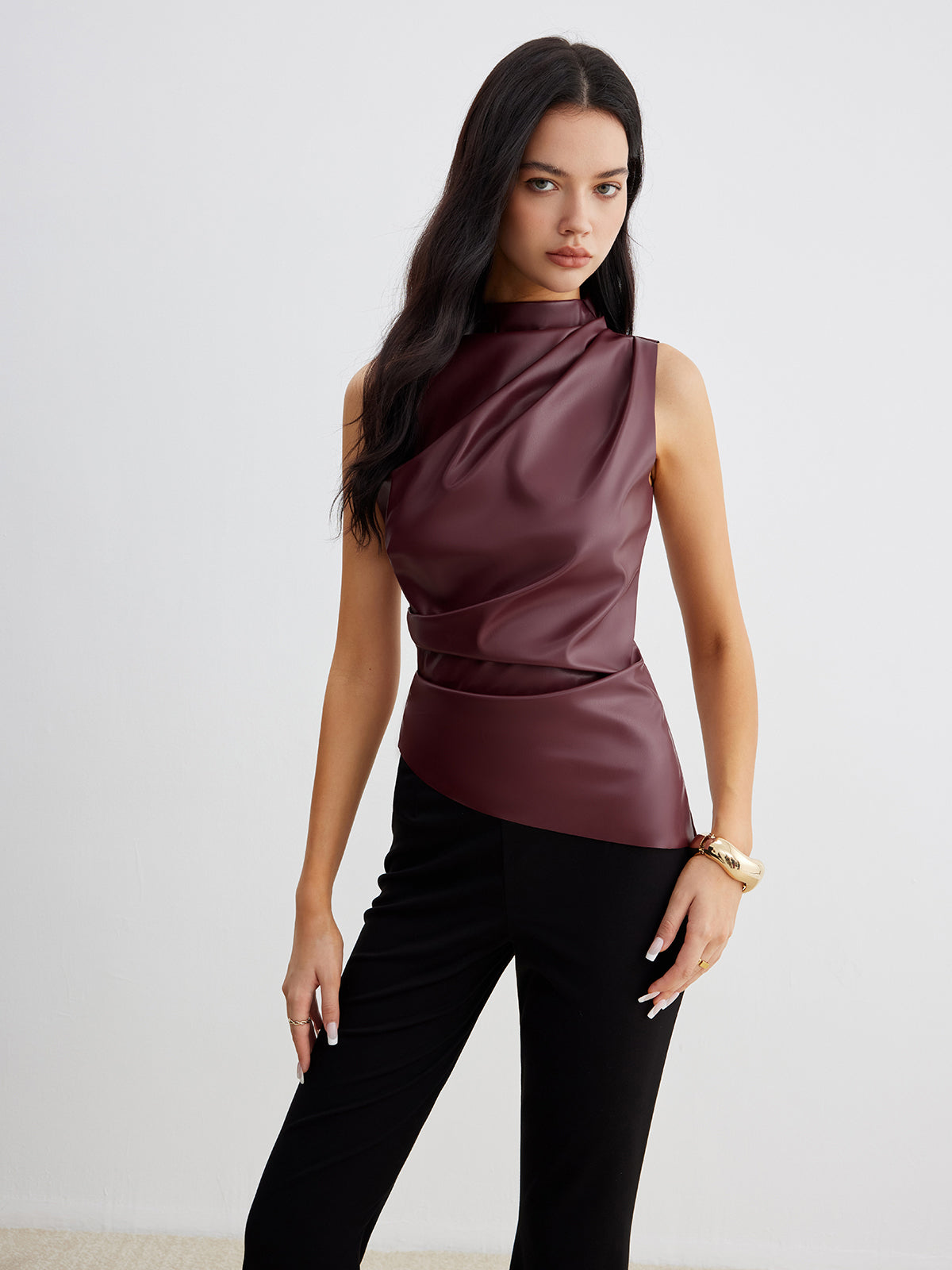 Lina Tanktop | Imiteret Læder, Ærmeløs, Let Stretch 3