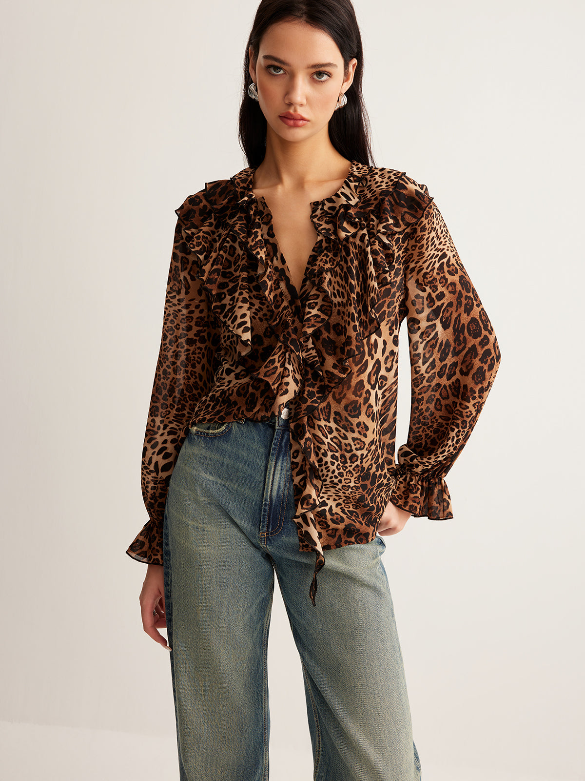 Liora Chiffonbluse | Leopardprint, Flæseudskæring 1