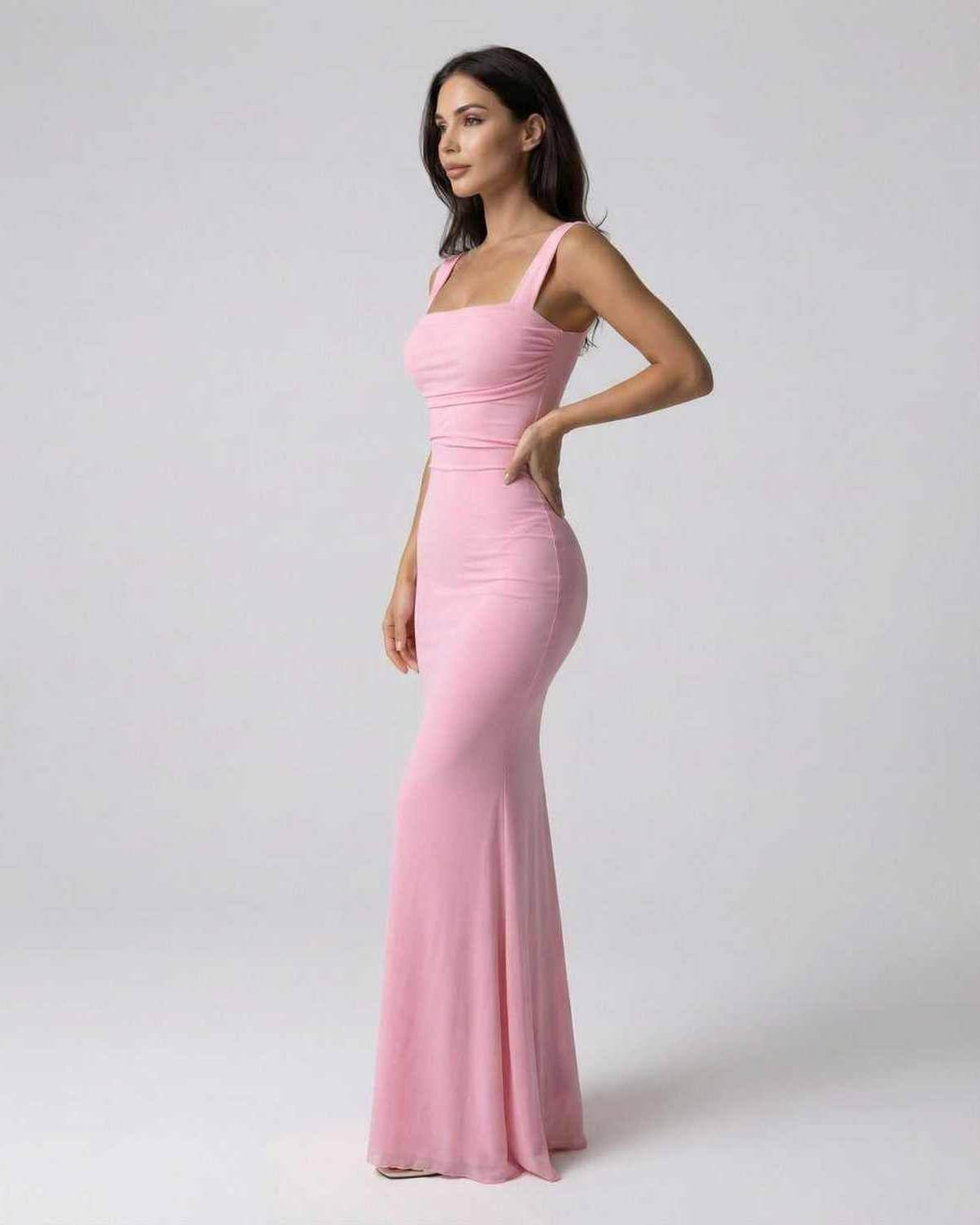 Liora Maxi Kjole | Blød Pink, Spaghetti Stropper, Ankellang 3