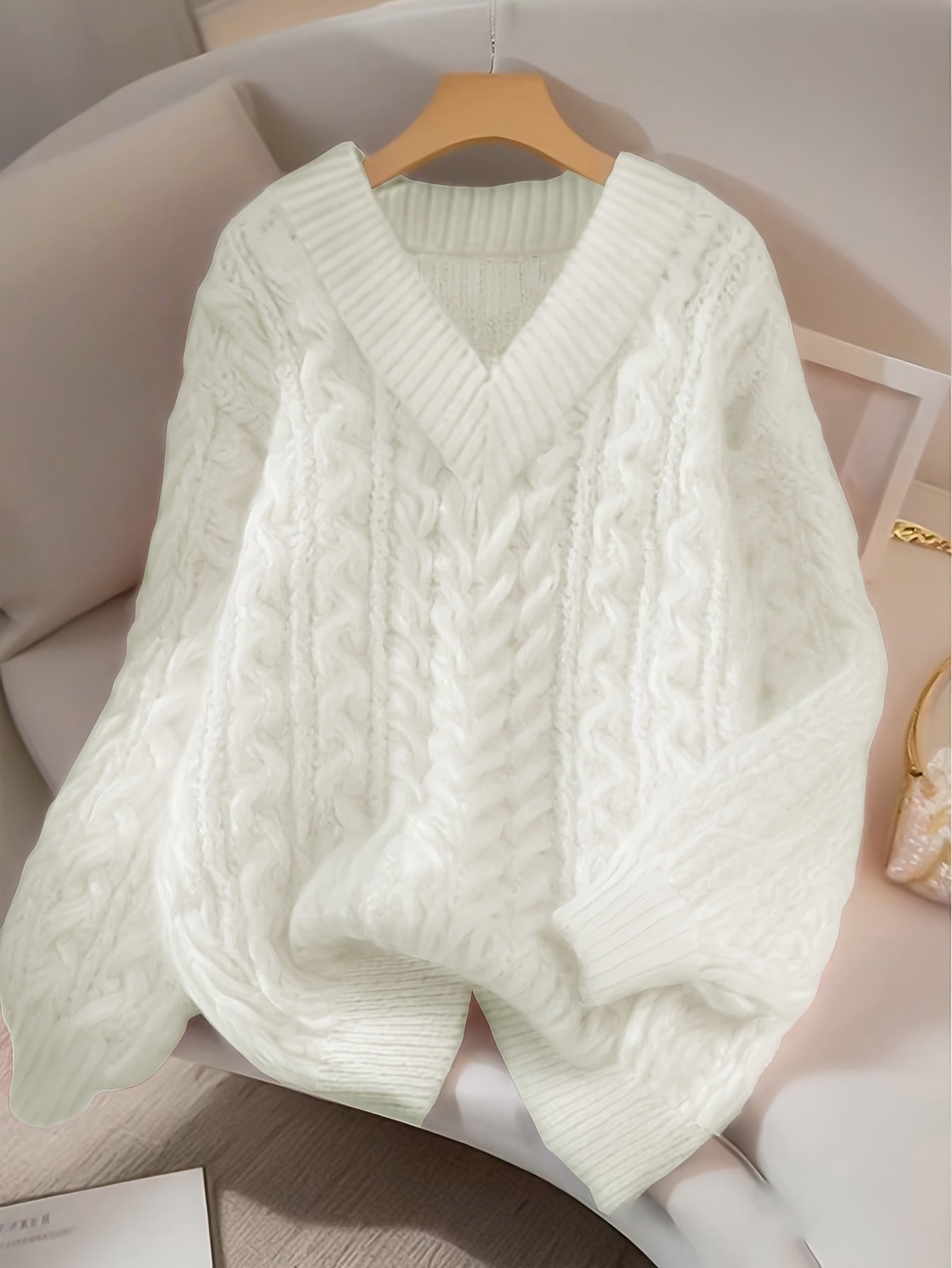 Maja Striktrøje Dame | Løs Cable Knit, V-hals 2