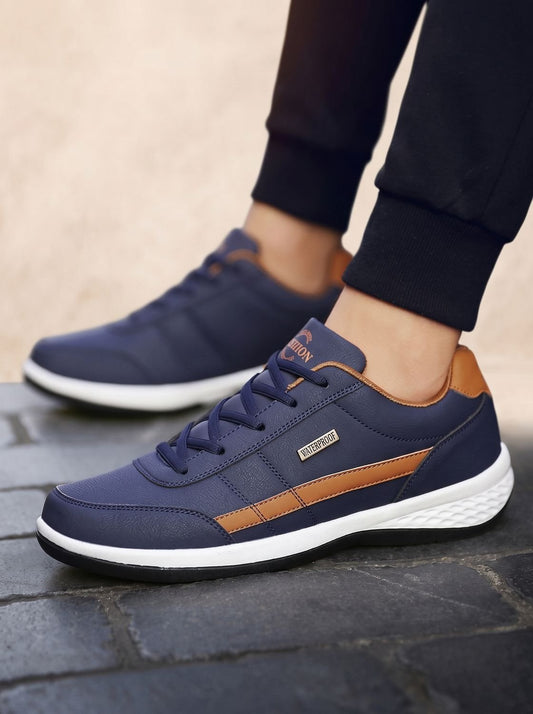 Jørgen | Lave sneakers med snørebånd og kontraststriber